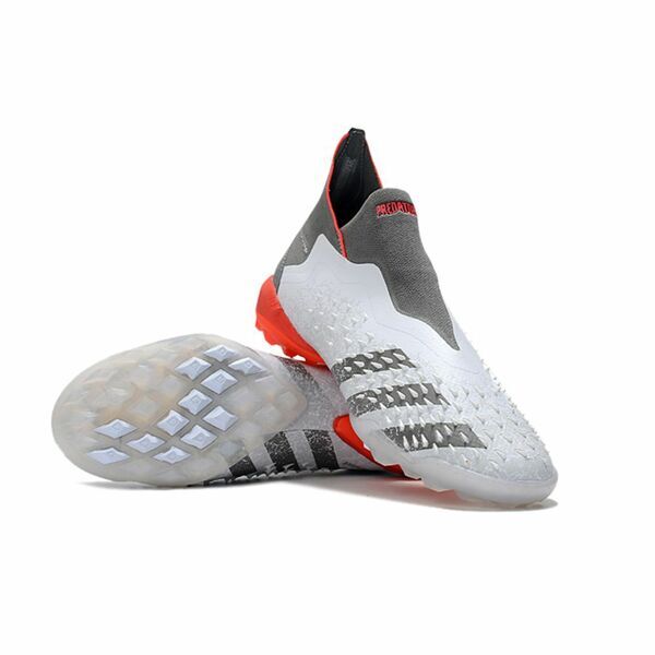 ФУТБОЛЬНЫЕ БУТСЫ (СОРОКОНОЖКИ) ADIDAS PREDATOR FREAK БЕЛЫЕ (БЕЗ ШНУРКОВ)
